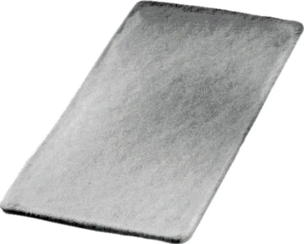 Filtermatte in neutralem Farbton, rechteckig und flach, präsentiert von Wolf. Geeignet für diverse Anwendungen zur Luft- oder Flüssigkeitsfiltration.